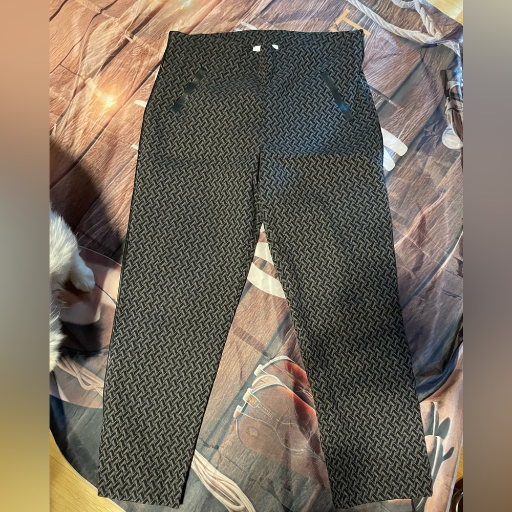 Joseph Ribkoff Black and Gray Geometric Pants